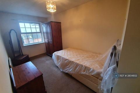 undefined, Sutton, Carshalton, SM5