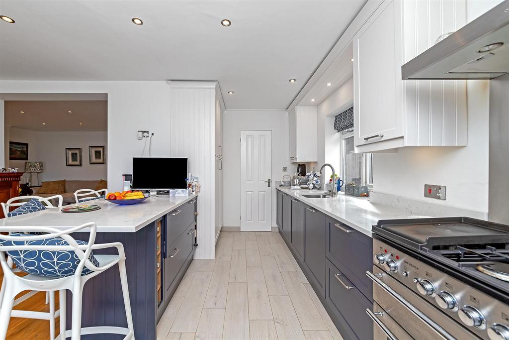 9 Pondfield Crescent-38.jpg