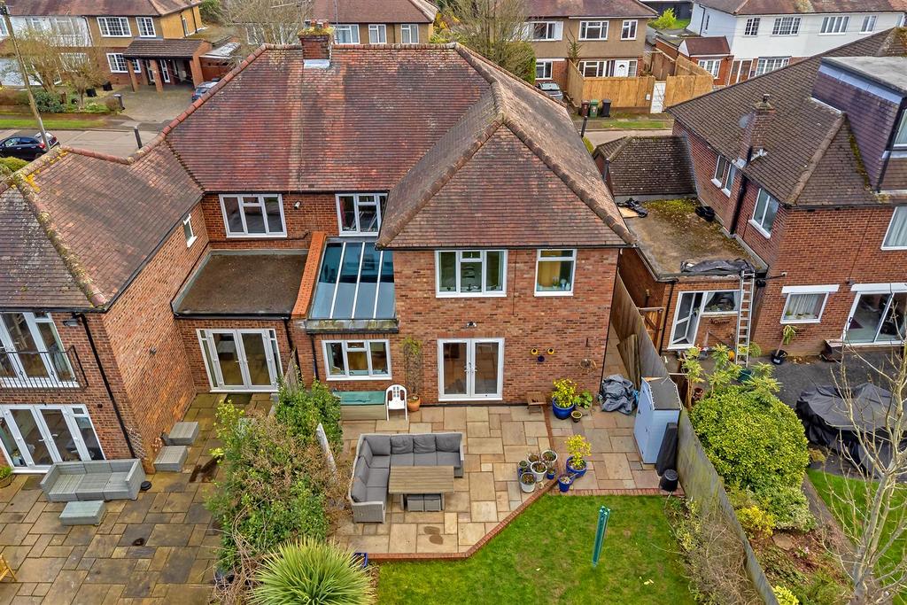 9 Pondfield Crescent-7.jpg