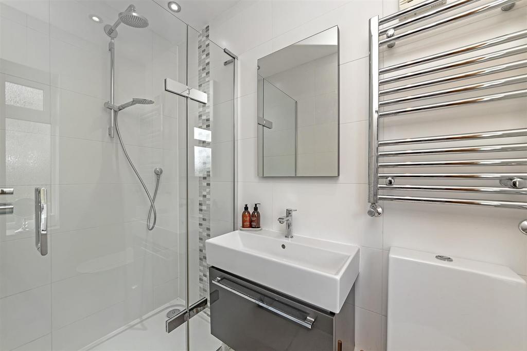 9 Pondfield Crescent-51.jpg