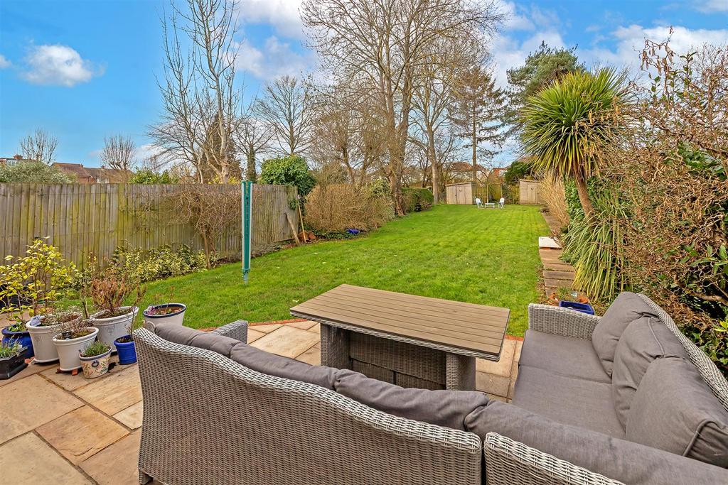 9 Pondfield Crescent-57.jpg
