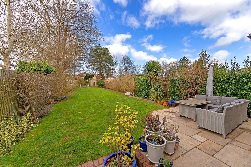 9 Pondfield Crescent-58.jpg