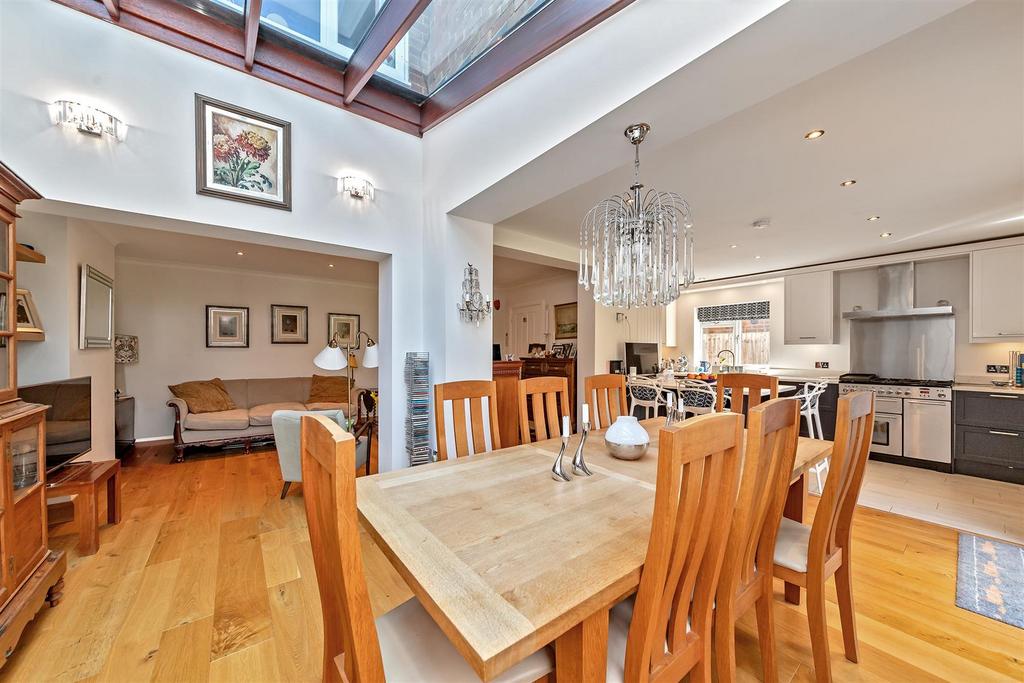 9 Pondfield Crescent-26.jpg