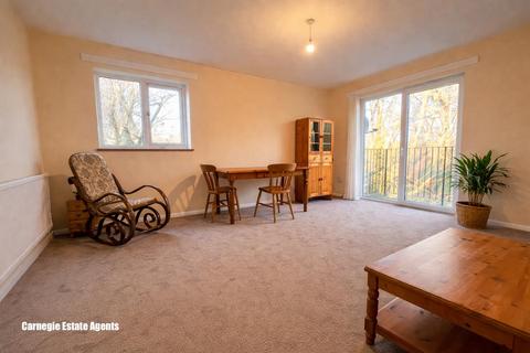 2 bedroom flat to rent - The Swallows, Herts AL7