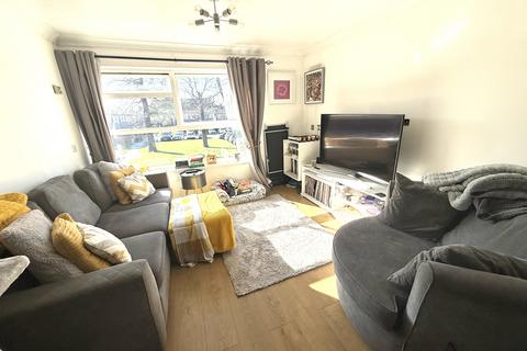 1 bedroom apartment to rent, Eden Park Avenue, Beckenham