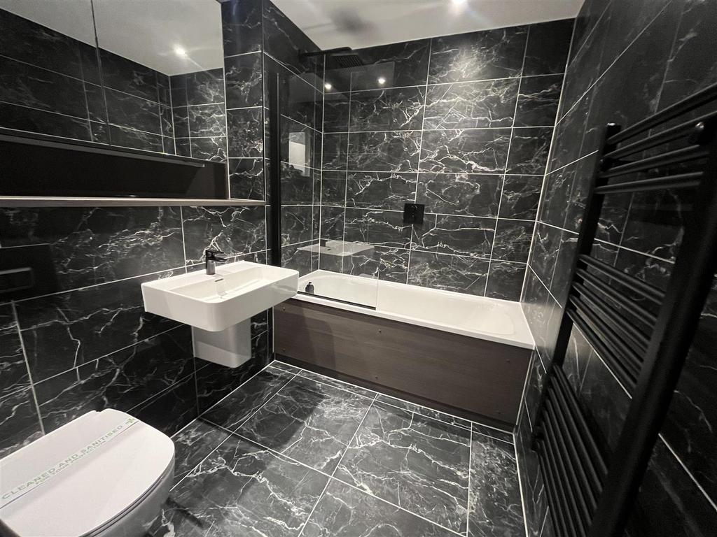 Bathroom.1.jpeg