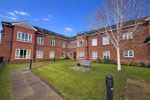 2 bedroom flat for sale - Devonshire Court, 7 Derbyshire Road South, Sale