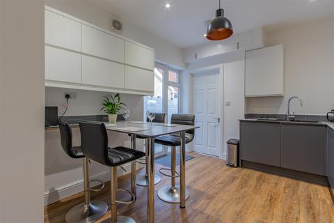 undefined, Grosvenor Street, Cardiff CF5