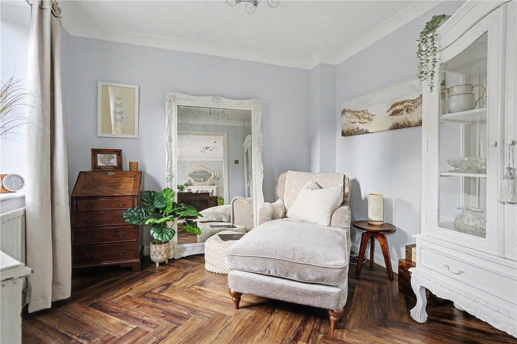 Study/family Room