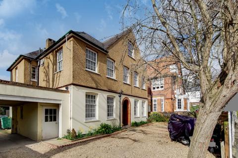 undefined, Woodside, Wimbledon SW19
