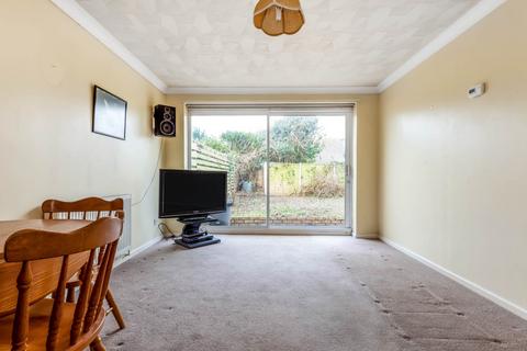 2 bedroom semi-detached bungalow for sale, Kestrel Close, Bracklesham Bay, West Sussex, PO20
