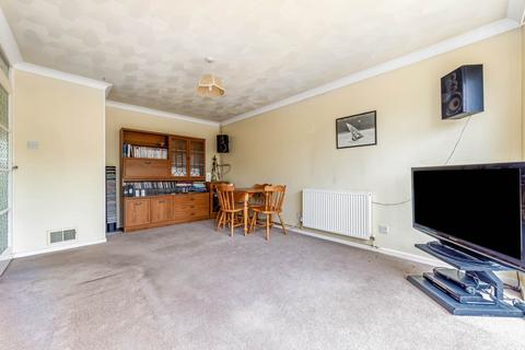 2 bedroom semi-detached bungalow for sale, Kestrel Close, Bracklesham Bay, West Sussex, PO20