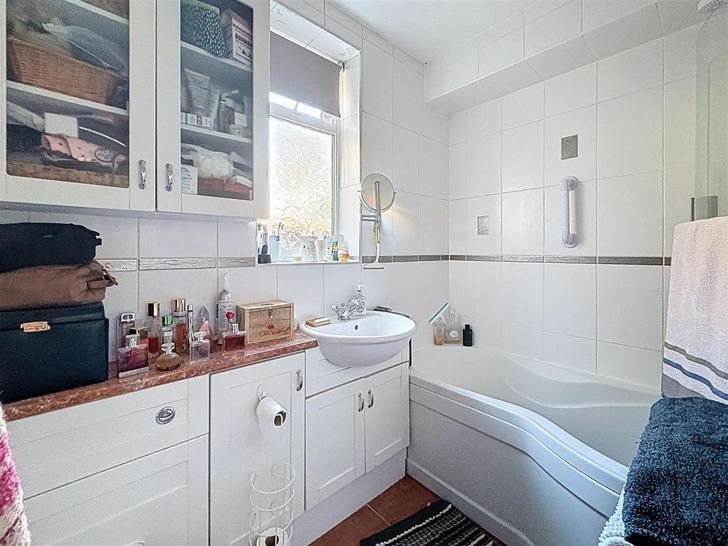 Ground Floor Bathroom