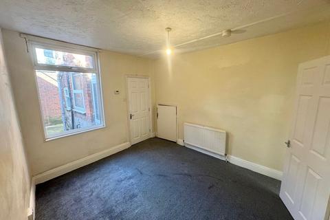 3 bedroom terraced house to rent, Spring Bank, HULL