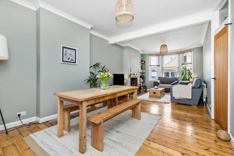 3 bedroom end of terrace house to rent, Eastbrook Road, Brighton