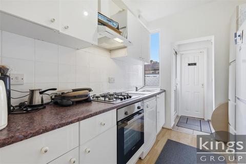 1 bedroom flat for sale, Holcombe Road, Tottenham, London