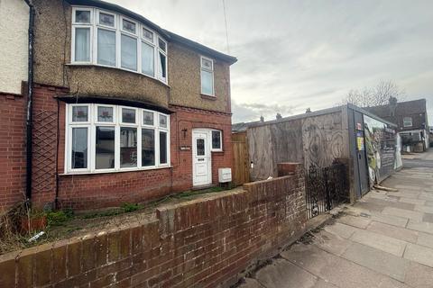 undefined, Seymour Avenue, Luton, Bedfordshire, LU1
