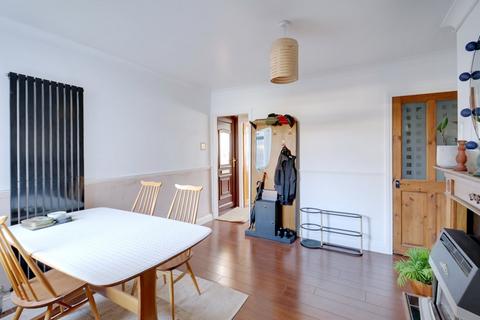 3 bedroom semi-detached house for sale, Cowper Road, Rainham RM13