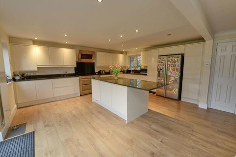 5 bedroom detached house for sale, Forest Dean, Fleet GU51