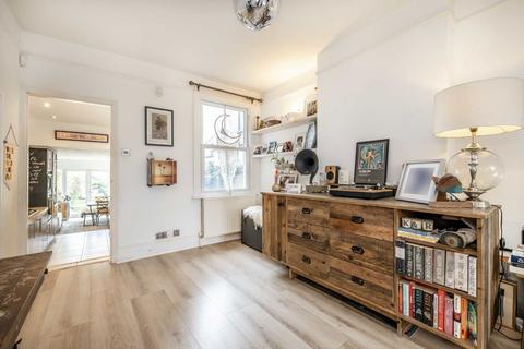 undefined, Eve Road, Old Isleworth TW7