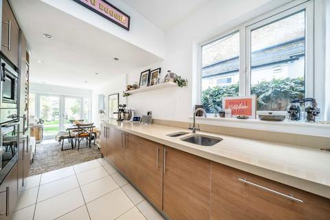 undefined, Eve Road, Old Isleworth TW7