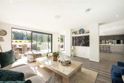 undefined, Granby Avenue, Harpenden