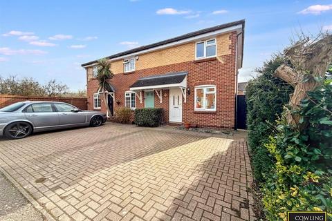 2 bedroom end of terrace house for sale - Maitland Road, Wickford