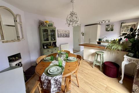 3 bedroom semi-detached house for sale, Blackwater Road, Newport