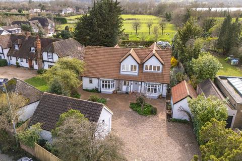 5 bedroom detached house for sale - Marlow Road, Bourne End, SL8