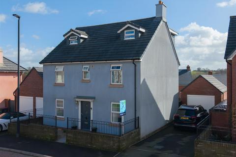 undefined, Ffordd Bevan, Cwmbran NP44