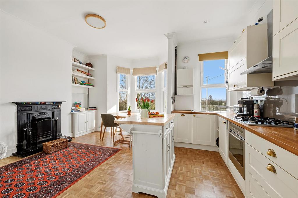Flat 2, 87 Alexandra Road-5.jpg