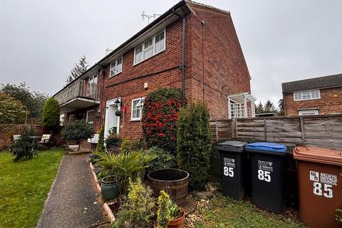 2 bedroom maisonette for sale - Haldens, Welwyn Garden City