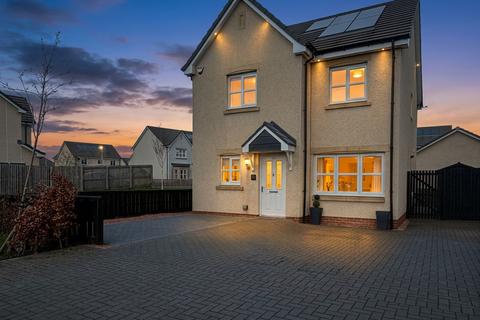 4 bedroom detached house for sale, Fieldmouse Way, Glasgow G72
