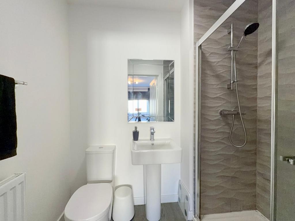 Master En-Suite