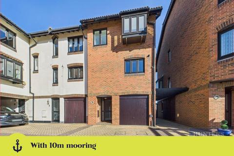 undefined, Calshot Court, Ocean Village, SO14