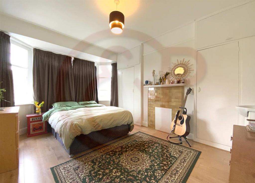 2nd bedroom 1.jpg