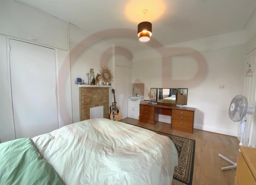 2nd bedroom 2.jpg
