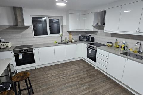 undefined, Mount Avenue, Southall, UB1