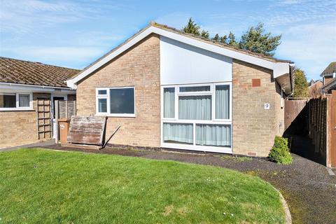 2 bedroom detached bungalow for sale - Cherry Tree Drive, Eastergate