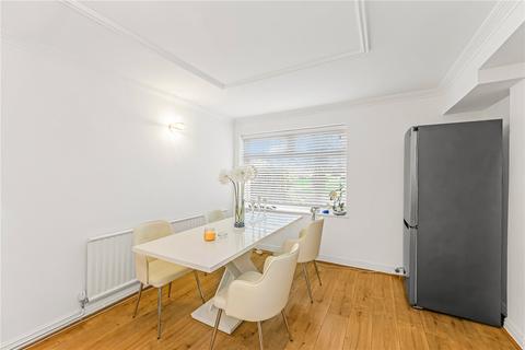 undefined, Falstones, Essex SS15