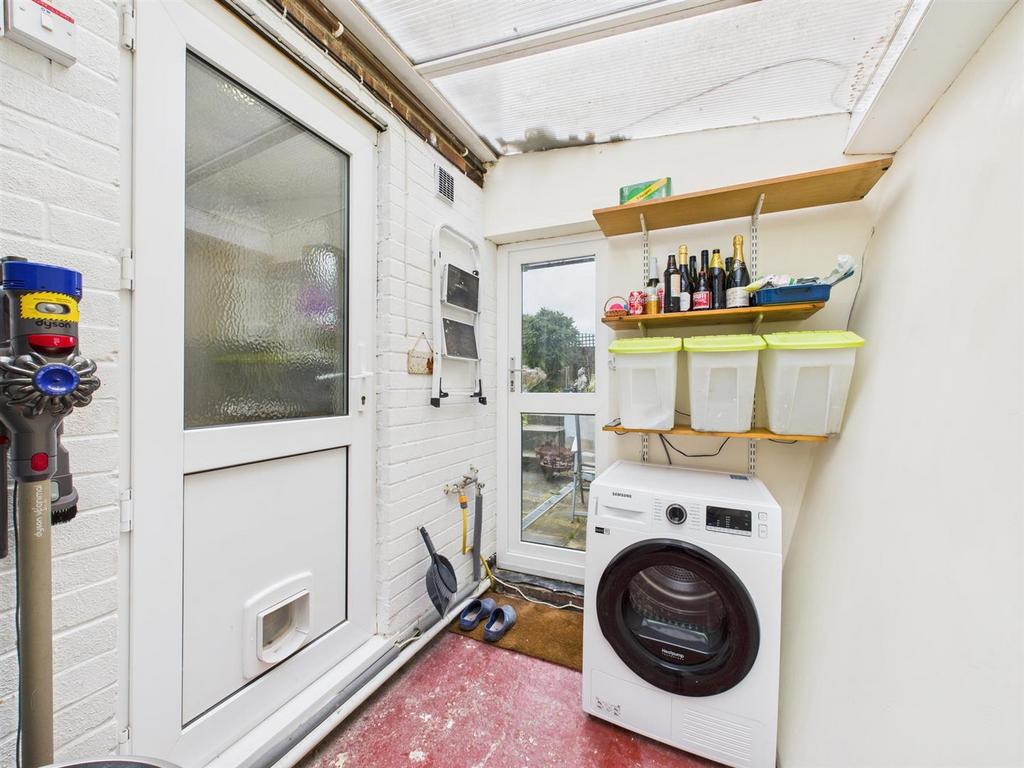 Utility room, utility