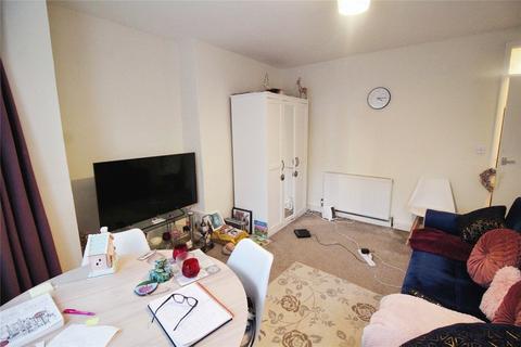 1 bedroom flat to rent, Grove Road, Surrey KT6