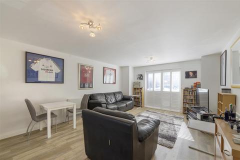 1 bedroom apartment for sale, Wills Crescent, West Malling ME19