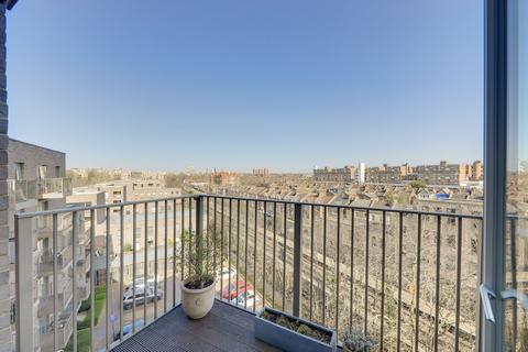 2 bedroom flat for sale, Adenmore Road, Catford, SE6