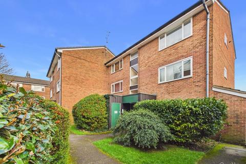 Middlefields, Forestdale, Croydon