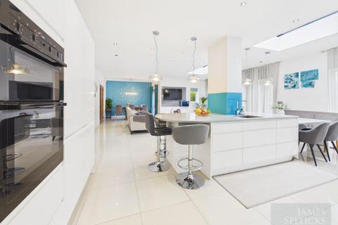 undefined, Stoughton Road, Oadby, Leicestershire
