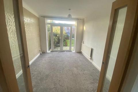 3 bedroom house to rent, Horstone Road, Great Sutton, Ellesmere Port