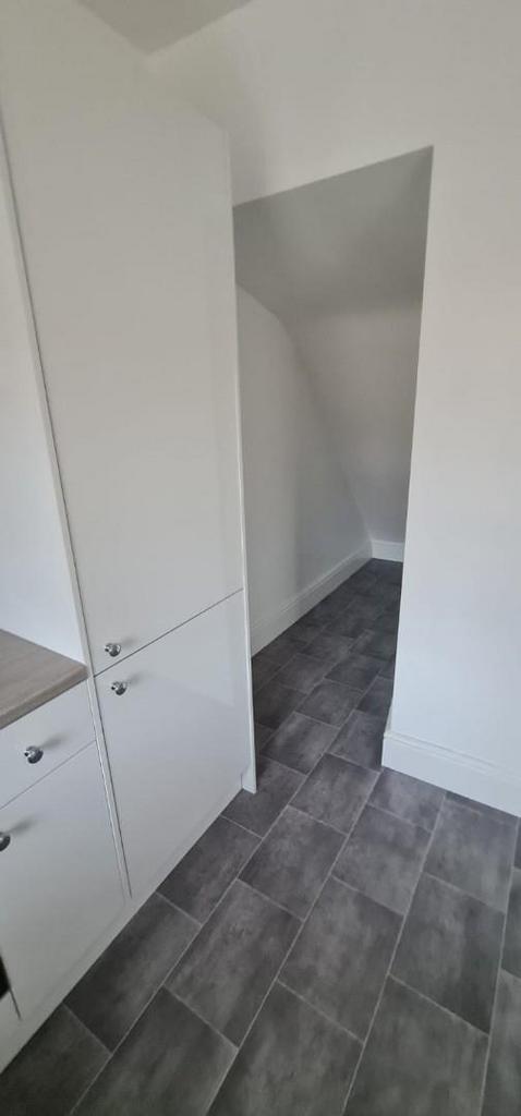 Kitchen 2.jpg