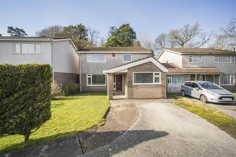 William Bowen Close, Gowerton, Swansea
