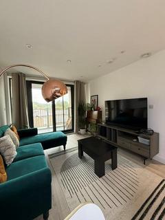 1 bedroom flat to rent, 1a Hillreach, London SE18
